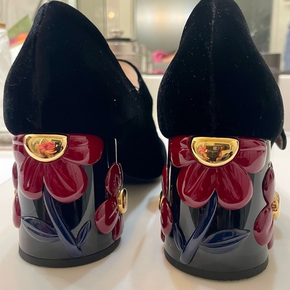 Prada Flower Heel Velvet Mary Janes - Picture 4 of 11